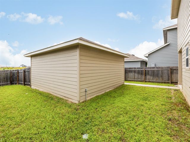 203 Combe DR, Hutto, TX 78634