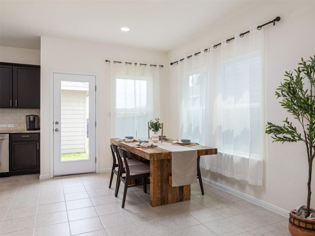 203 Combe DR, Hutto, TX 78634