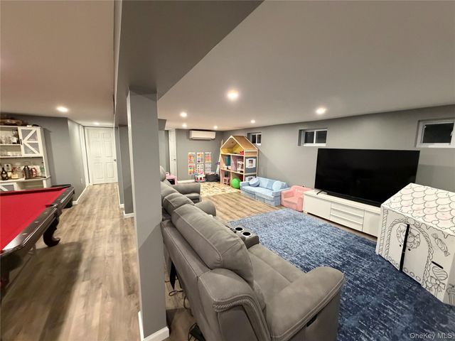 57 Pebble Lane, Deer Park, NY 11729