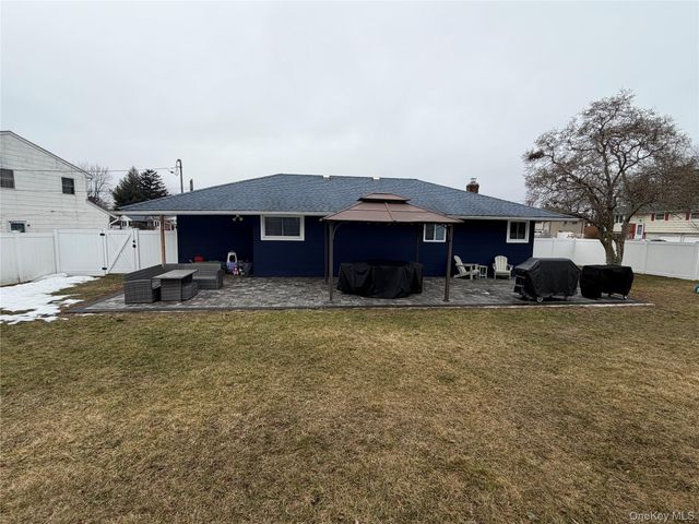 57 Pebble Lane, Deer Park, NY 11729