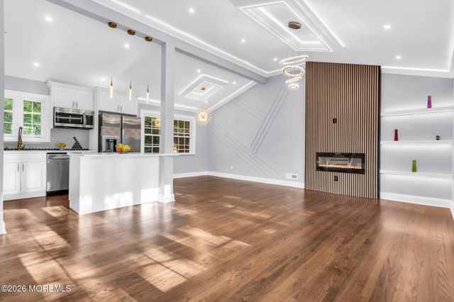 52 Ryders Lane, East Brunswick, NJ 08816