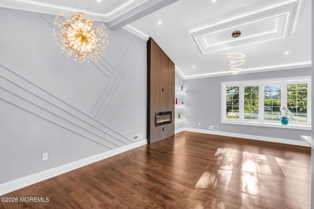 52 Ryders Lane, East Brunswick, NJ 08816