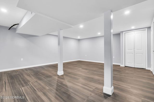 52 Ryders Lane, East Brunswick, NJ 08816