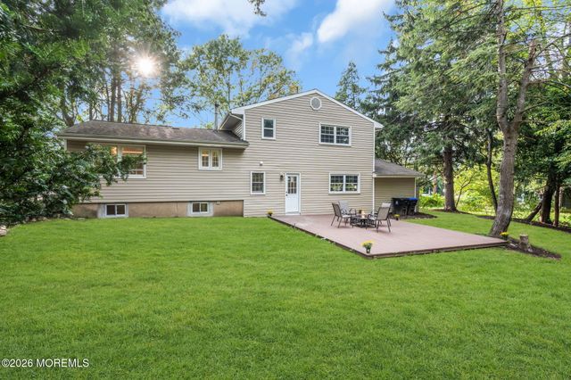 52 Ryders Lane, East Brunswick, NJ 08816