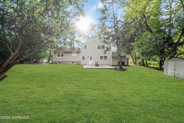 52 Ryders Lane, East Brunswick, NJ 08816
