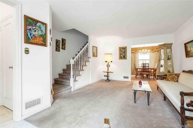 84-92 Austin Street, Kew Gardens, NY 11415