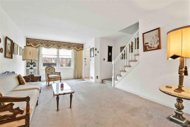 84-92 Austin Street, Kew Gardens, NY 11415