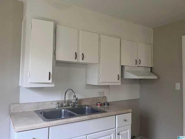 1135 N 11TH STREET N, Bessemer, AL 35020