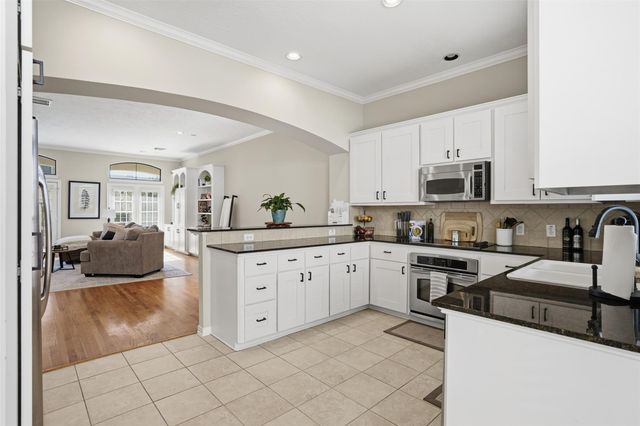 18727 Egret Oaks Lane, Webster, TX 77058