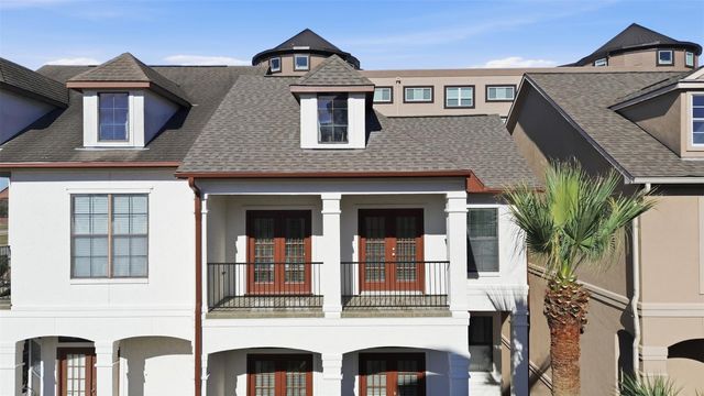 18727 Egret Oaks Lane, Webster, TX 77058