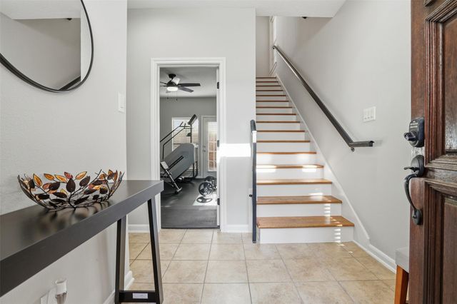 18727 Egret Oaks Lane, Webster, TX 77058