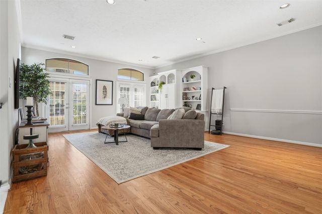 18727 Egret Oaks Lane, Webster, TX 77058