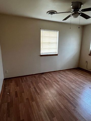 625 Avenue L, Anson, TX 79501