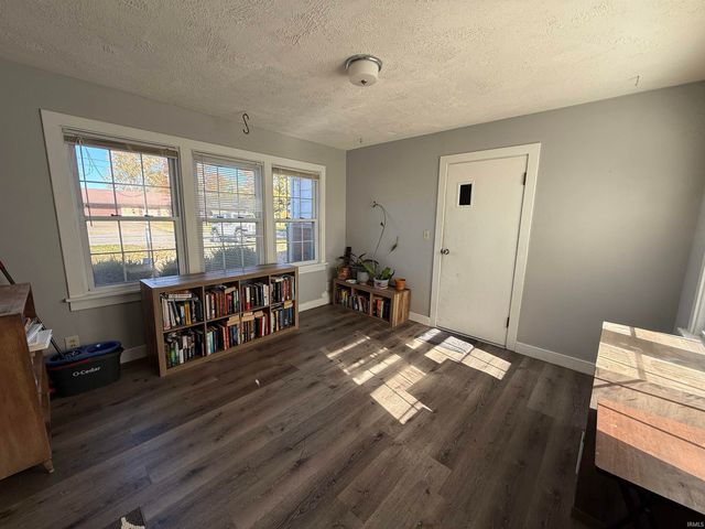 1989 W Division Road, Jasper, IN 47546