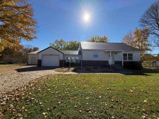 1989 W Division Road, Jasper, IN 47546