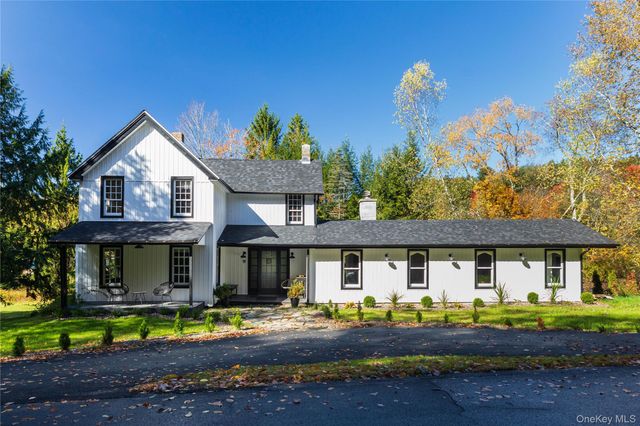 9 Clark A Road, Woodbourne, NY 12788