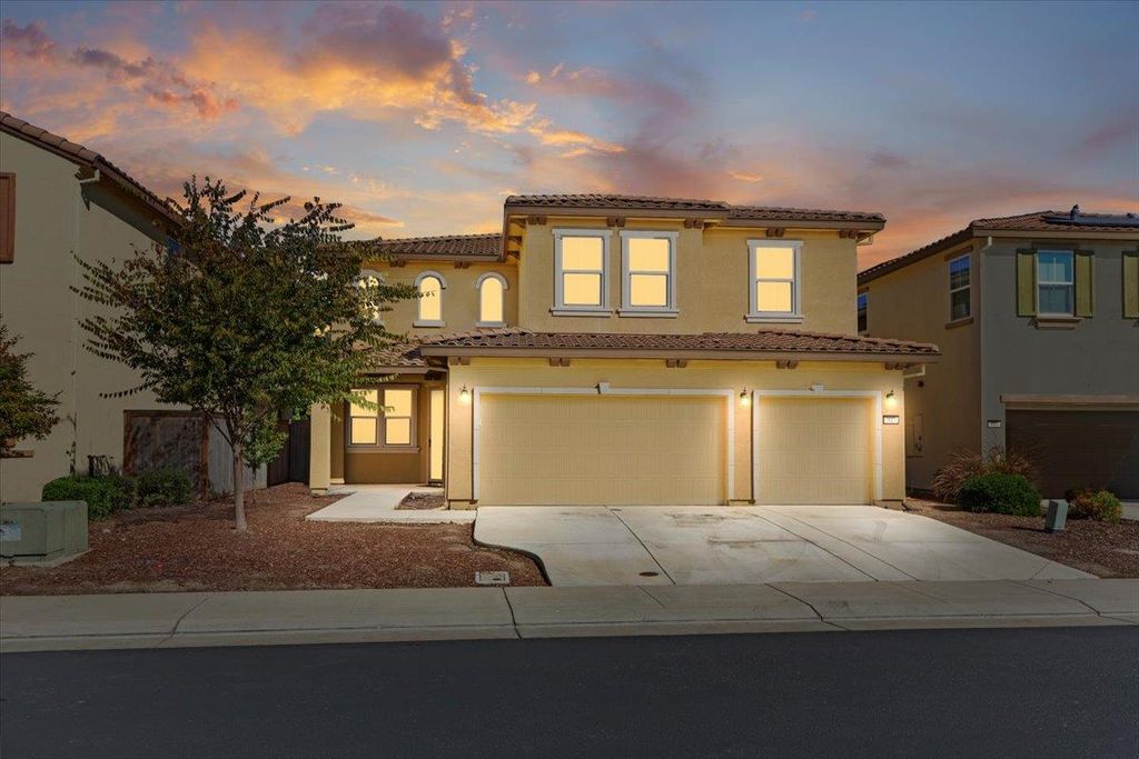 647 Chagall Ln, Stockton, CA 95209