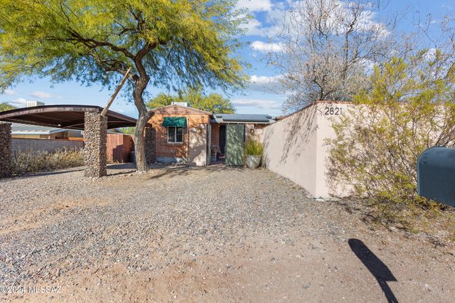 2821 E Waverly Street, Tucson, AZ 85716