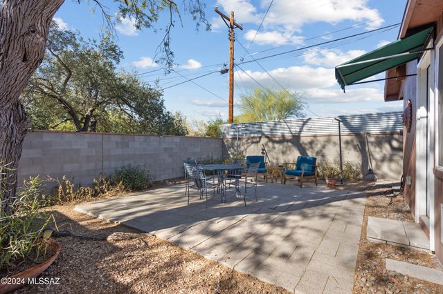 2821 E Waverly Street, Tucson, AZ 85716