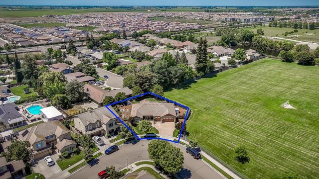 2385 Giannoni Way, Lodi, CA 95242