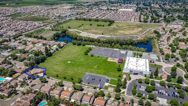 2385 Giannoni Way, Lodi, CA 95242