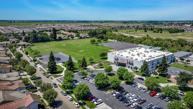 2385 Giannoni Way, Lodi, CA 95242