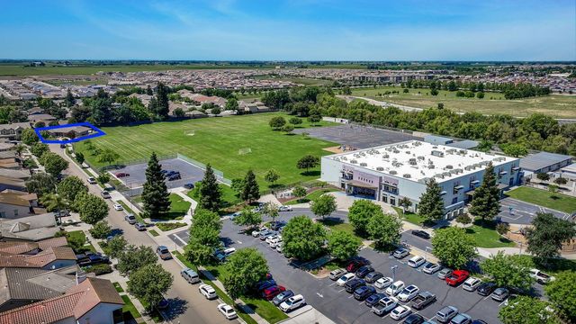 2385 Giannoni Way, Lodi, CA 95242