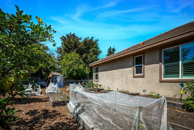 2385 Giannoni Way, Lodi, CA 95242