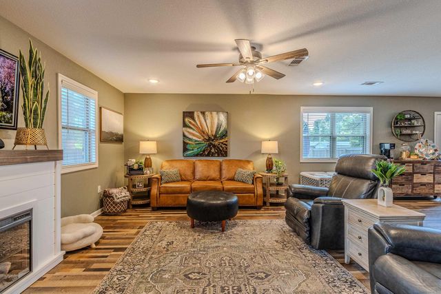 911 Alice Street, Paragould, AR 72450