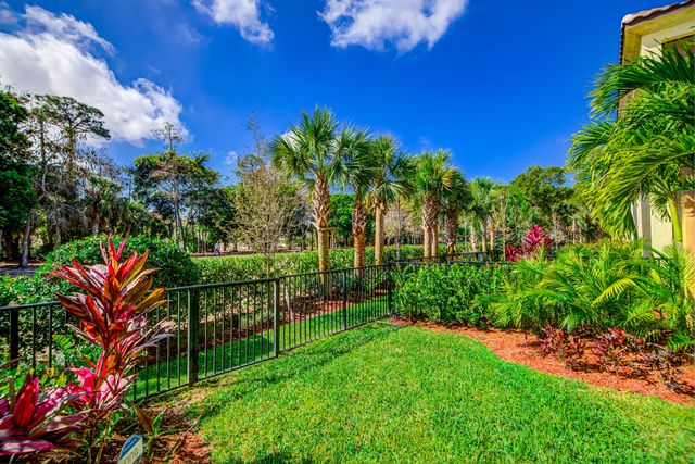 15688 Italian Cypress Way, Wellington, FL 33414