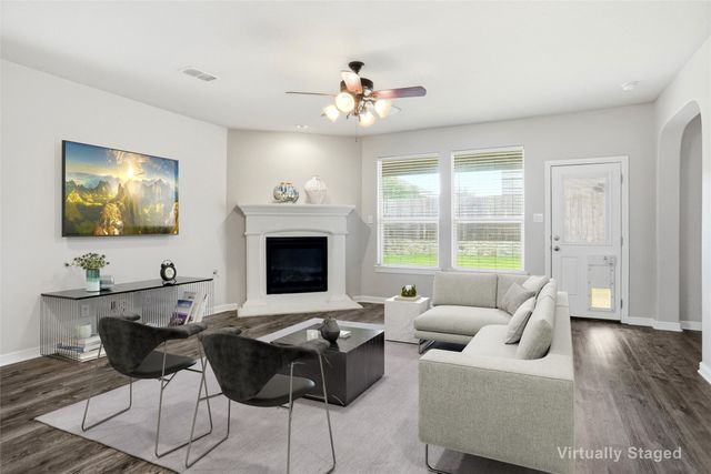 525 Lindisfarne Lane, Saginaw, TX 76131