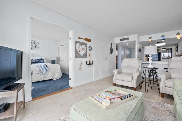 4000 Surfside Blvd 403, Corpus Christi, TX 78402