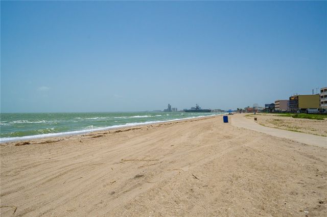 4000 Surfside Blvd 403, Corpus Christi, TX 78402