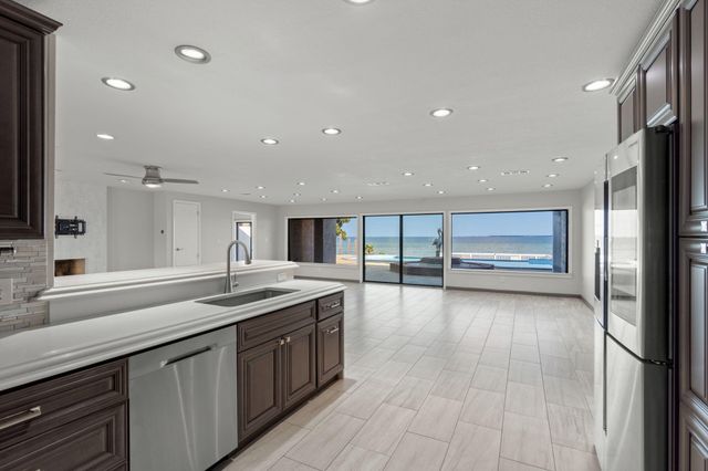 5 Country Club Road, Shalimar, FL 32579