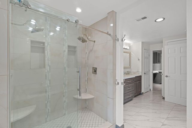 5 Country Club Road, Shalimar, FL 32579