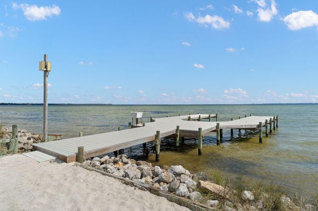 5 Country Club Road, Shalimar, FL 32579