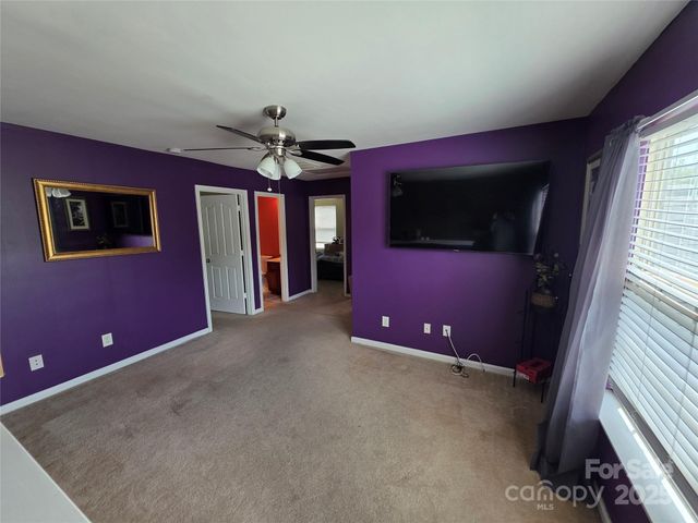 3042 Ernest Russell Court, Charlotte, NC 28269