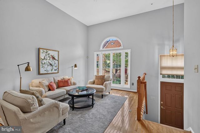 2047 WESTCHESTER DR, Silver Spring, MD 20902
