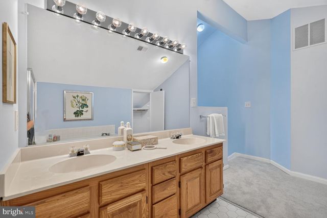 2047 WESTCHESTER DR, Silver Spring, MD 20902