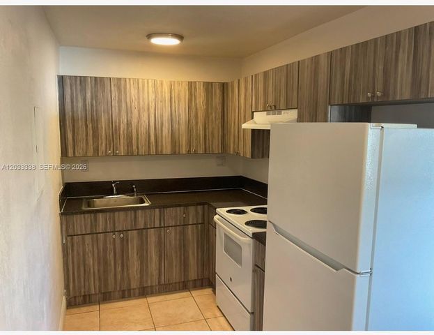 6780 SW 44th Street 2, Miami, FL 33155