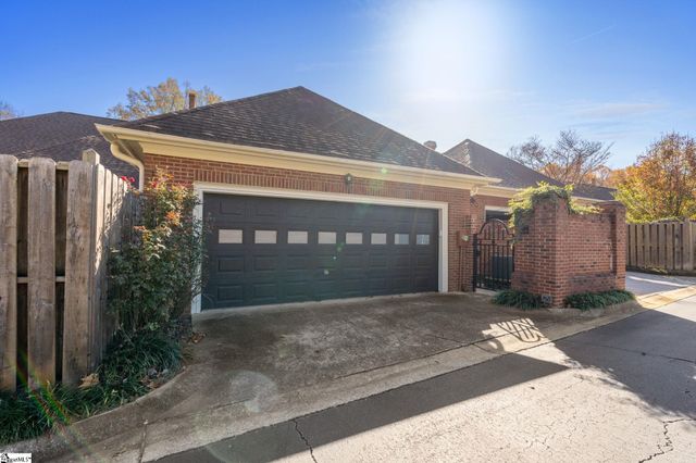 130 Glenbrooke Way, Greenville, SC 29615