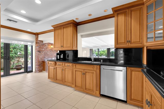 1973 Coral Gardens Dr, Wilton Manors, FL 33306