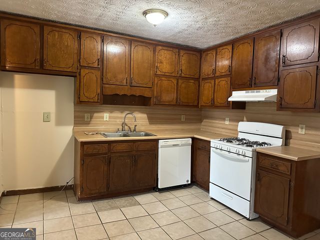 1253 Todiway Court, Jonesboro, GA 30238