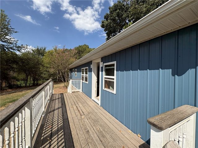 20884 N Lakeshore Drive, Springdale, AR 72764