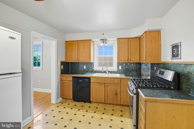 979 EDGEWOOD DR, Springfield, PA 19064