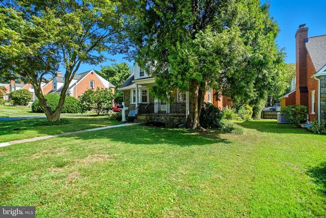 979 EDGEWOOD DR, Springfield, PA 19064