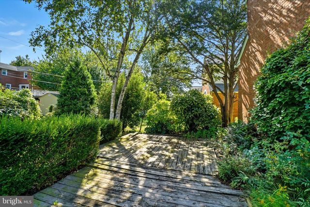 979 EDGEWOOD DR, Springfield, PA 19064