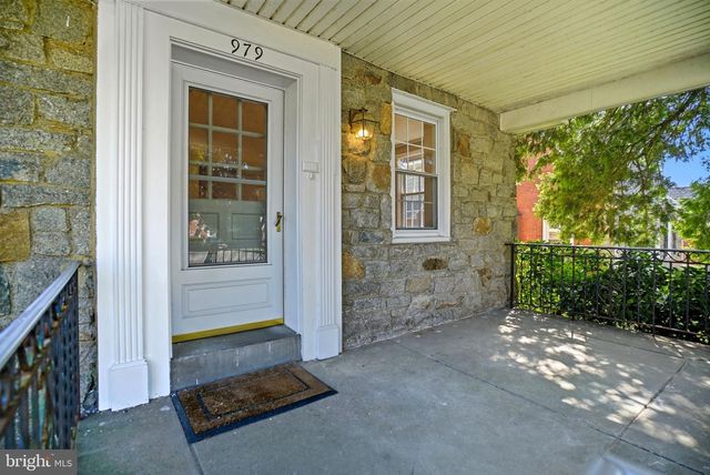 979 EDGEWOOD DR, Springfield, PA 19064