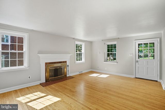 979 EDGEWOOD DR, Springfield, PA 19064