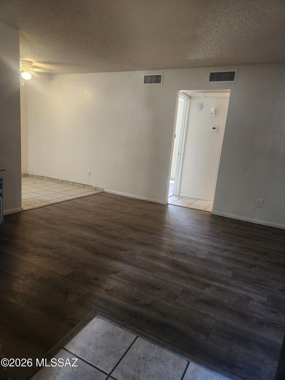 2843 E 17th St Apt 4, Tucson, AZ 85716